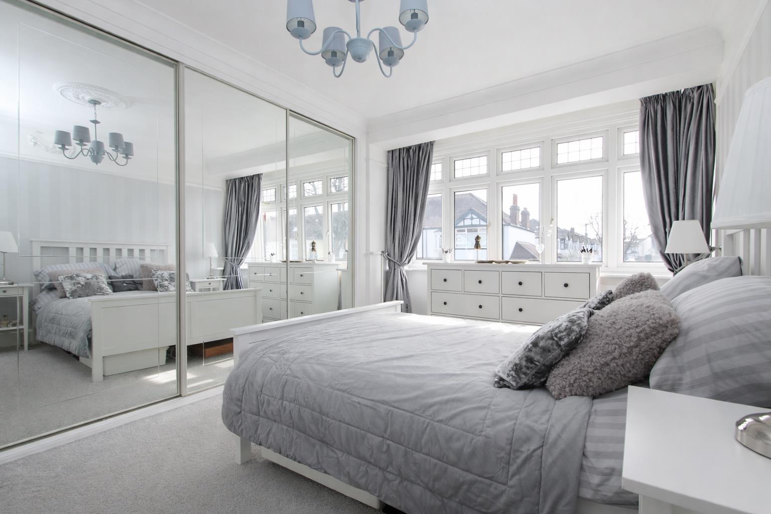 Godalming Avenue, Wallington